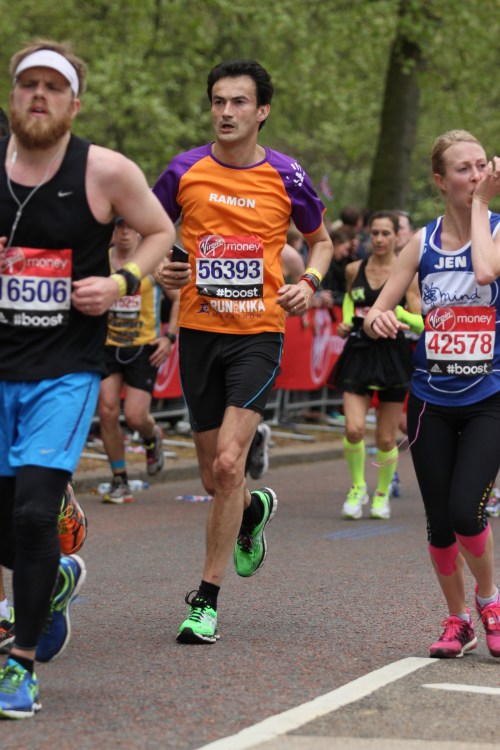 London Marathon KiKa Ramon de la Fuente - Aanzetten bij Buckingham Palace