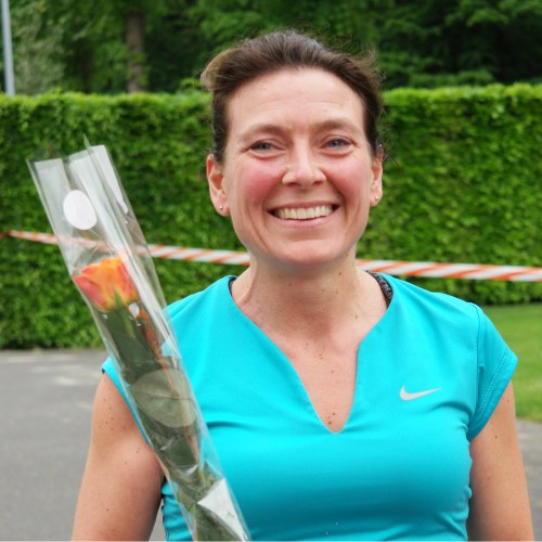 KiKa Run Leusderend met roos van Oudshoorn
