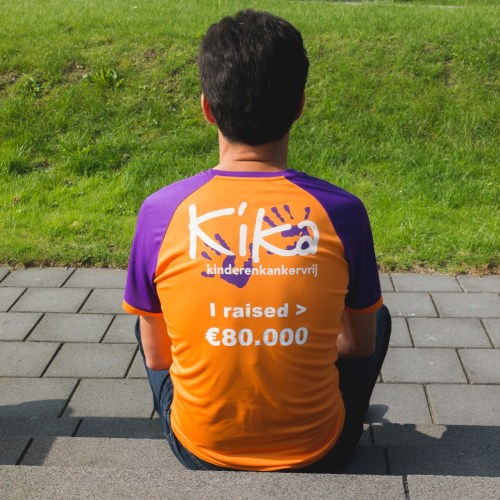 KiKa hardloop shirt. Al € 80.000,- euro ingezameld voor KiKa!